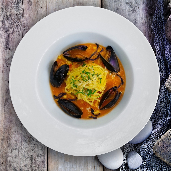 Leftover bouillabaisse with fresh pasta. | Photo by MichelderGaspard |  cookniche